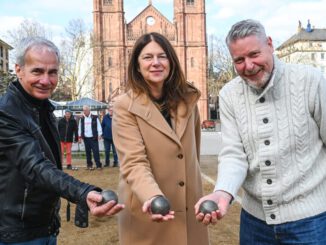 Bouleplatz am Luisenplatz wieder geöffnet: Bahnen und Ausleihe kostenfrei