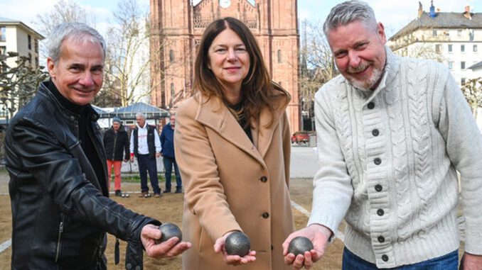 Bouleplatz am Luisenplatz wieder geöffnet: Bahnen und Ausleihe kostenfrei