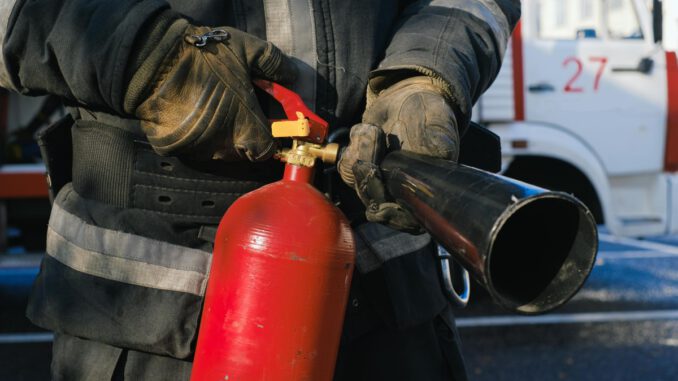 Großübung bei Bad Schwalbach testet Reaktion auf Gefahrstoffunfall mit 350 Beteiligten Großübung bei Bad Schwalbach testet Reaktion auf Gefahrstoffunfall mit 350 Beteiligten