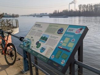 Neun neue Informationstafeln an den Wiesbadener Uferwegen zeigen Hintergründe zu Natur, Industrie und Geschichte