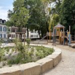 Spielplatz im Schlosspark Biebrich eröffnet mit inklusivem Angebot