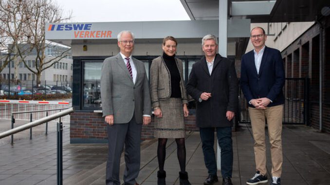 Umfrage: Busverkehr in Wiesbaden erhält bessere Noten als Pkw und steigende Zufriedenheit Umfrage: Busverkehr in Wiesbaden erhält bessere Noten als Pkw und steigende Zufriedenheit