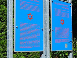 Wehen erneuert Informationstafeln am historischen jüdischen Friedhof am Halberg