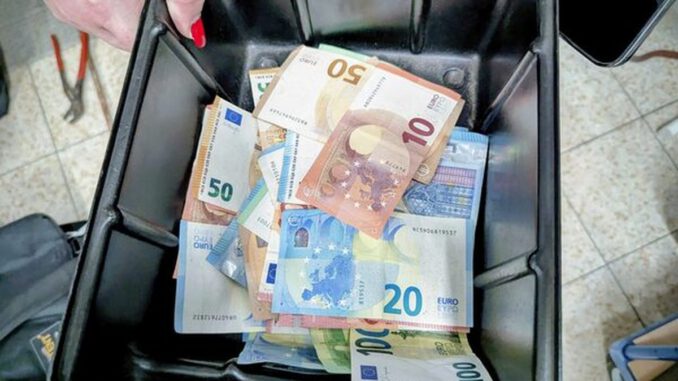 Wiesbaden beschlagnahmt rund 40 illegale Glücksspielautomaten und untersucht Steuervorwürfe